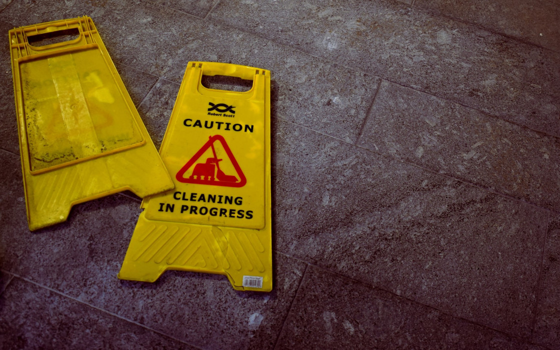 caution signs for wet floor