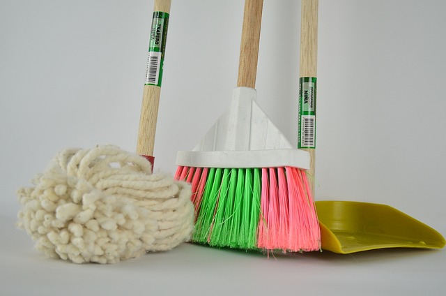 mop broom dustpan